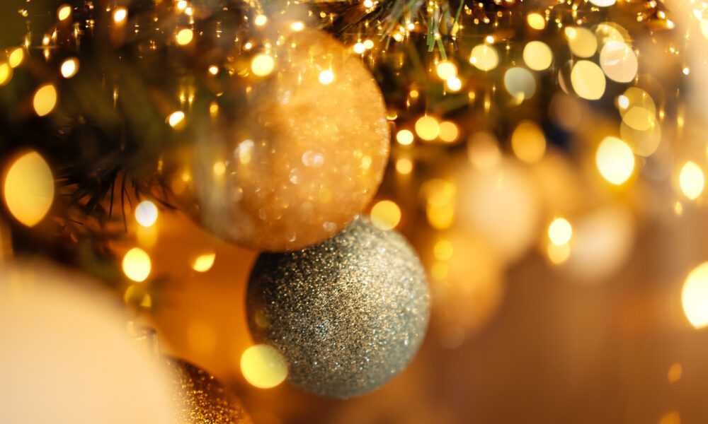 close-up-of-gold-and-silver-balls-on-the-christmas-2023-11-27-05-33-37-utc